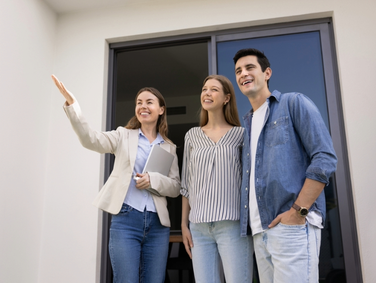 Viewing a home in Victoria
